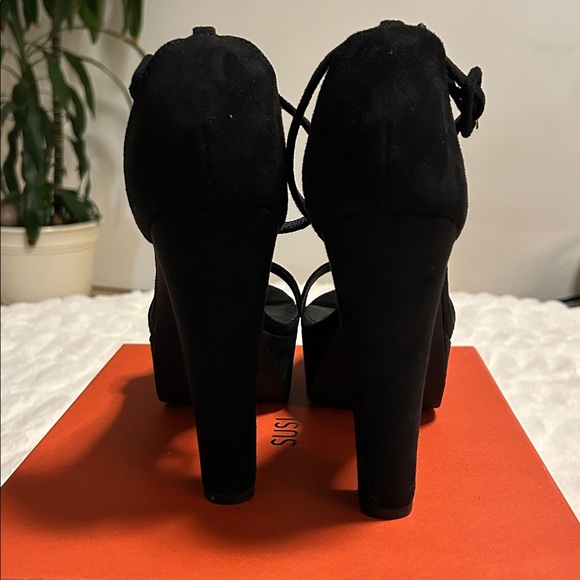 SUSI STUDIO “Emma” Size 10 - Picture 4 of 10